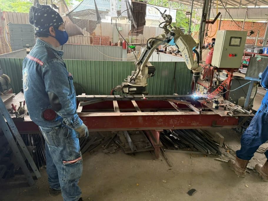 Hàn robot